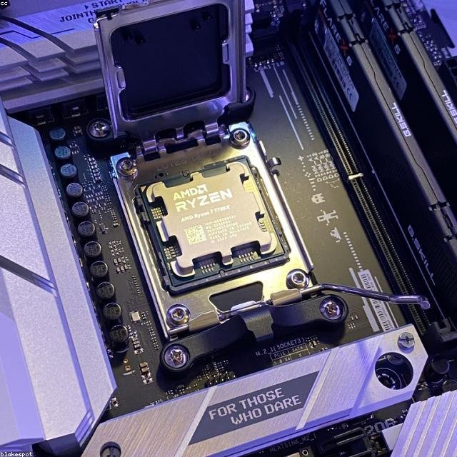 Corsair Ballistix 32GB DDR5-7200