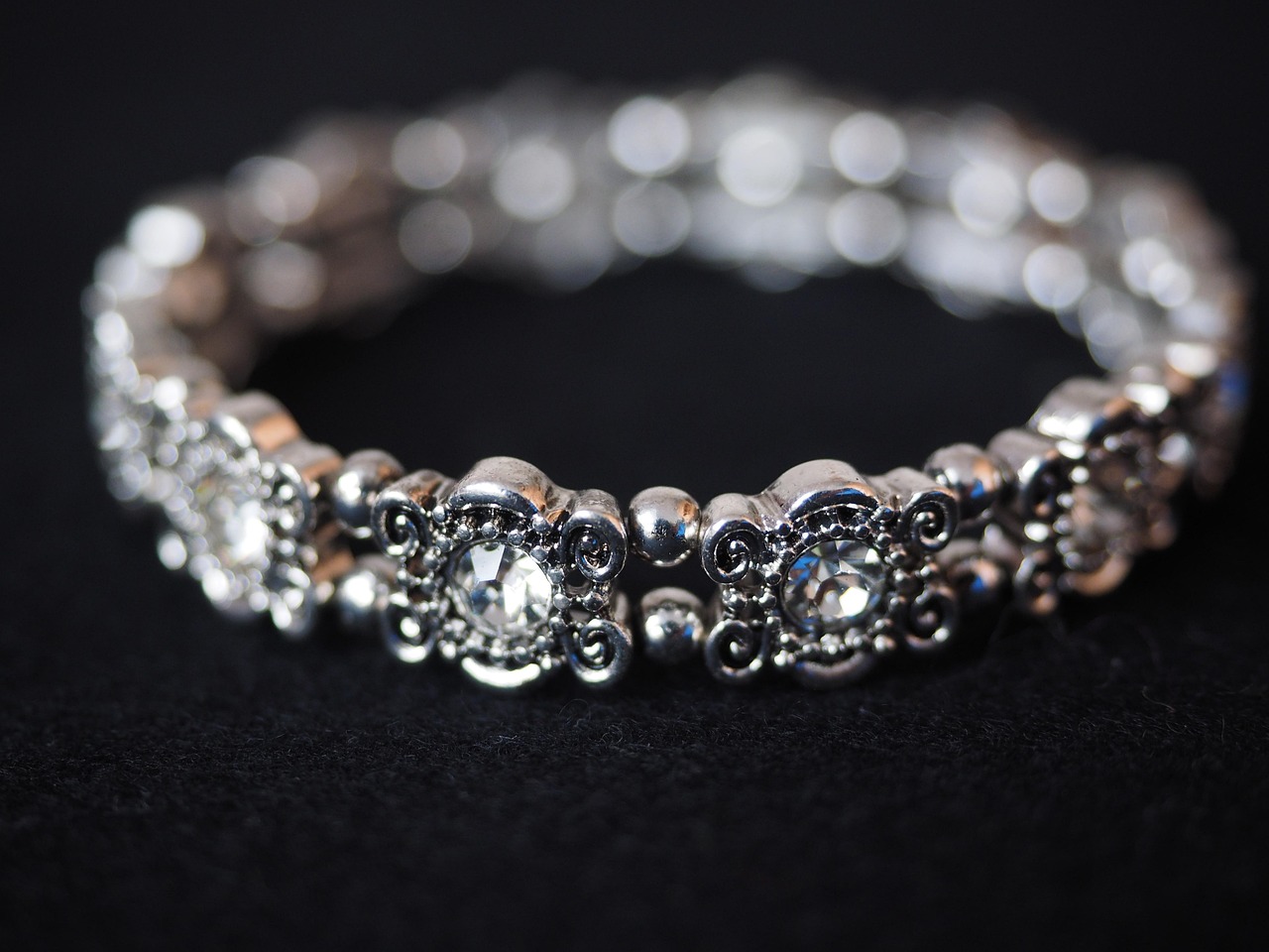 Michael Kors Pearl Bracelet - Heritage Edition