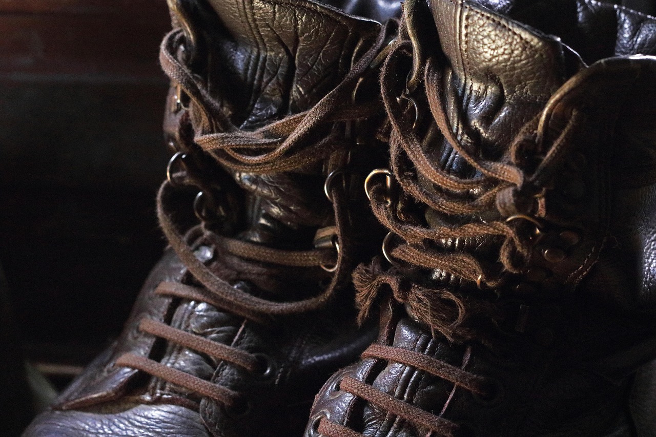 Dr. Martens Classic Combat Boots - Heritage Collection
