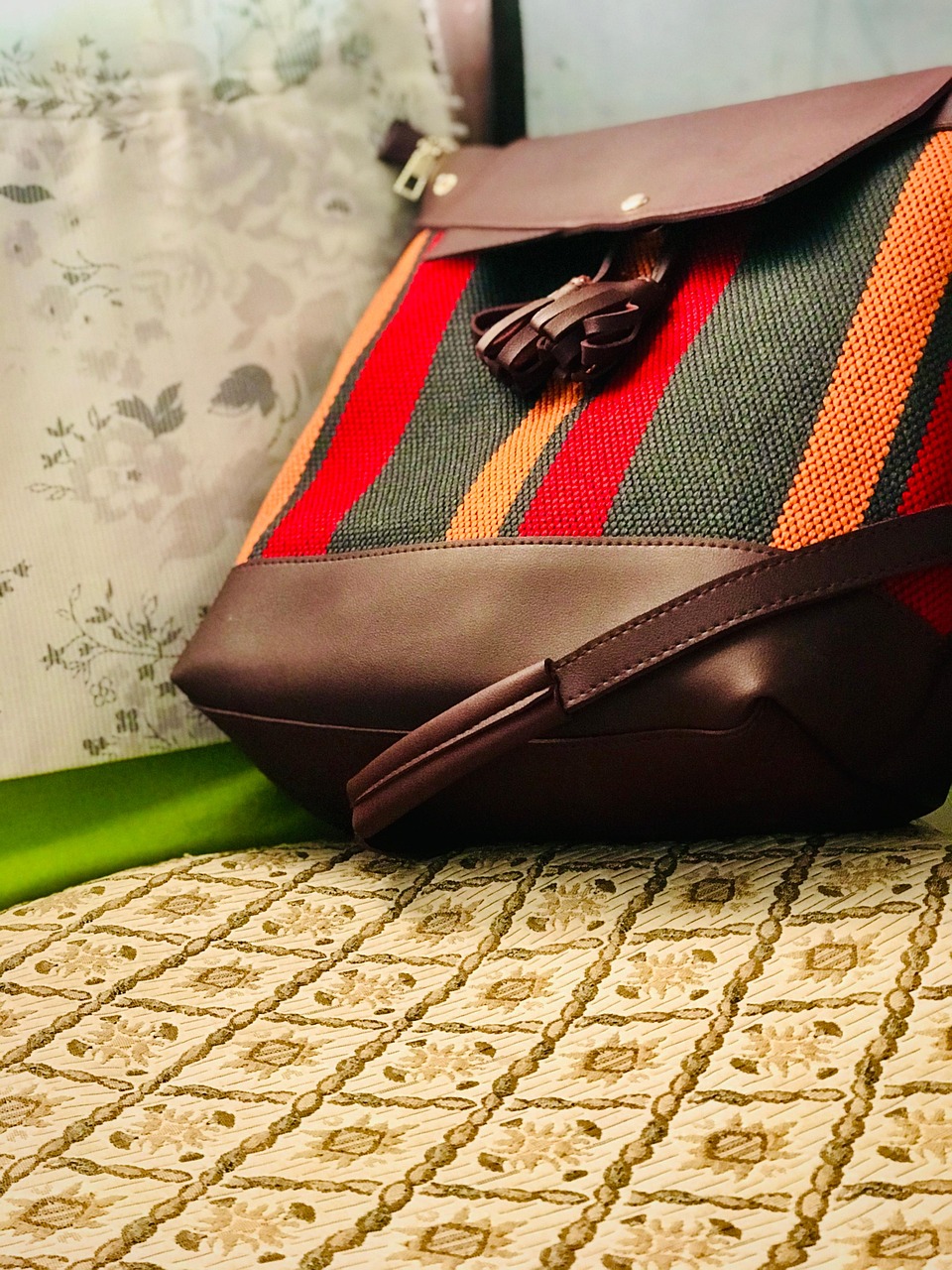 Fossil Quilted Crossbody Bag - Logo Series