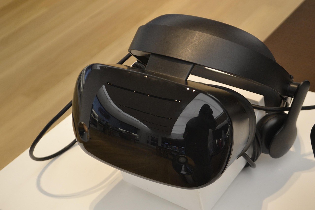 ROCCAT Gaming Headset RGB