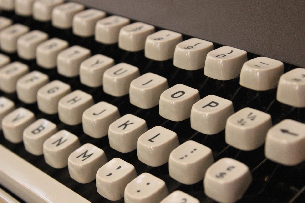 Logitech Mechanical Keyboard Studio