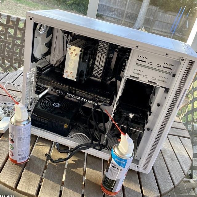 ASUS AORUS Elite B650
