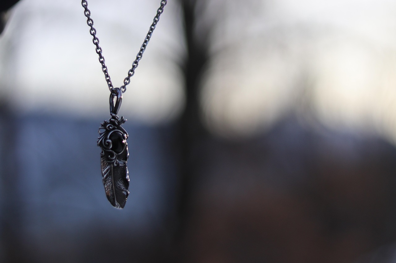 Michael Kors Silver Necklace - Timeless Series