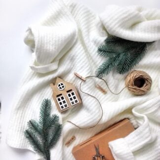 H&M Slim Fit Pullover - Studio Edition