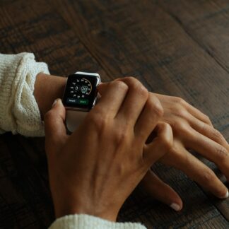 Fossil Minimalist Smartwatch - Gift Edition