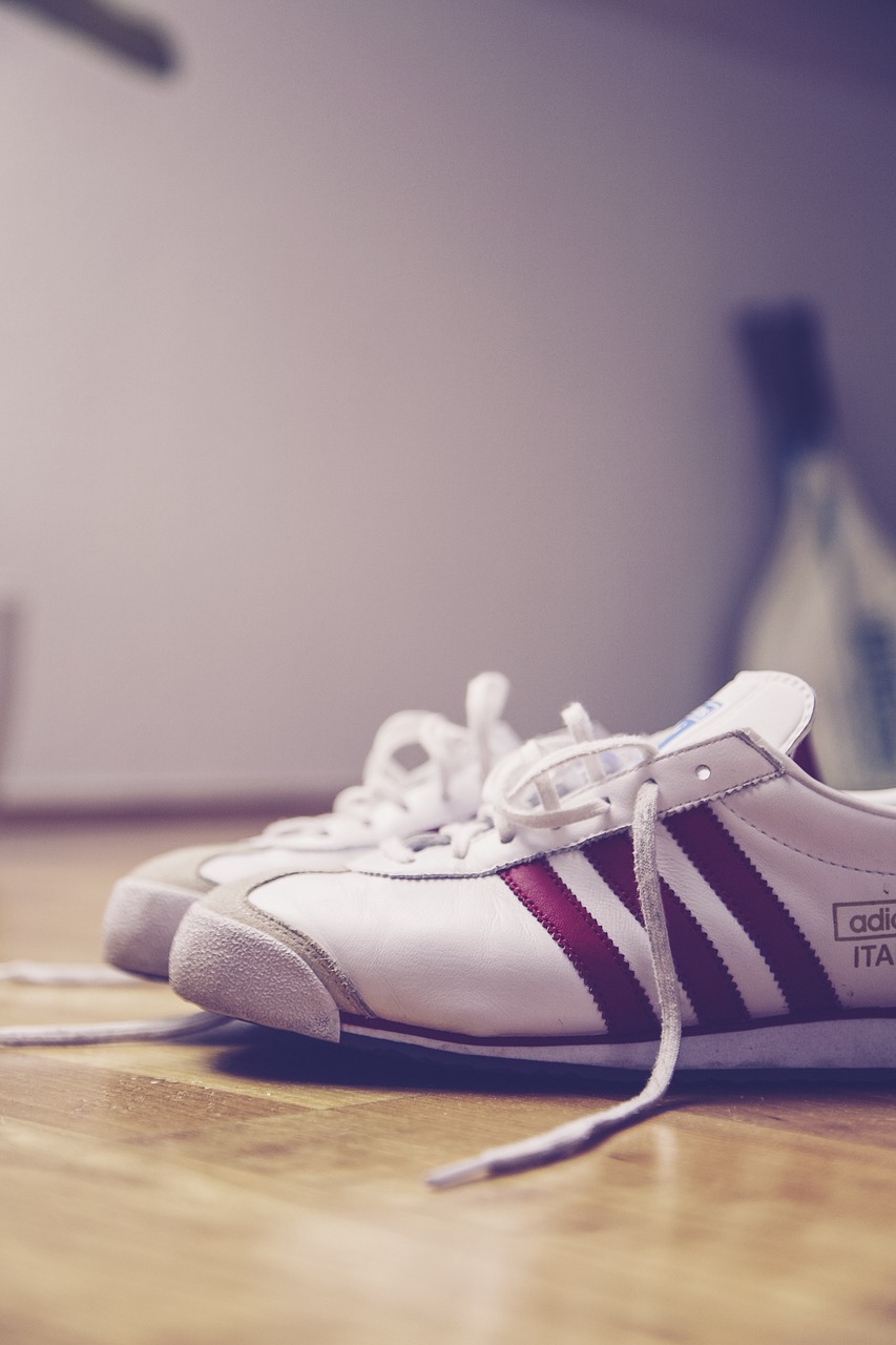 Steve Madden Classic Sneakers - Heritage Collection