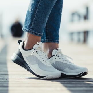 Adidas Pro Sneakers - Court Edition