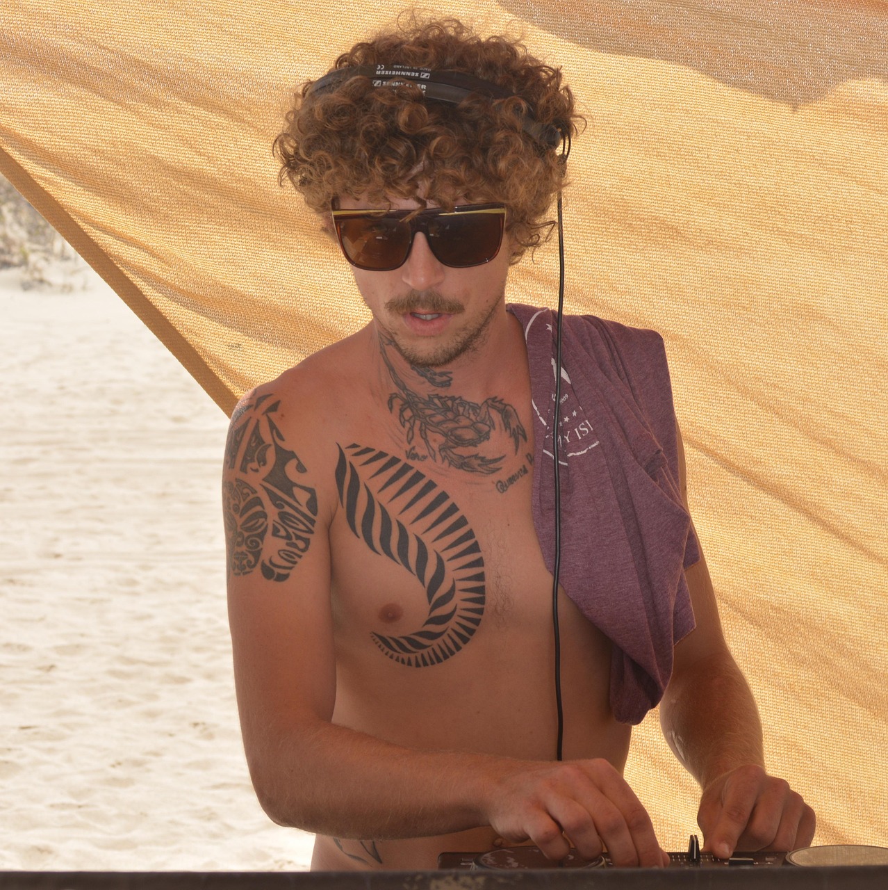 Ray-Ban Sport Sunglasses - Essentials