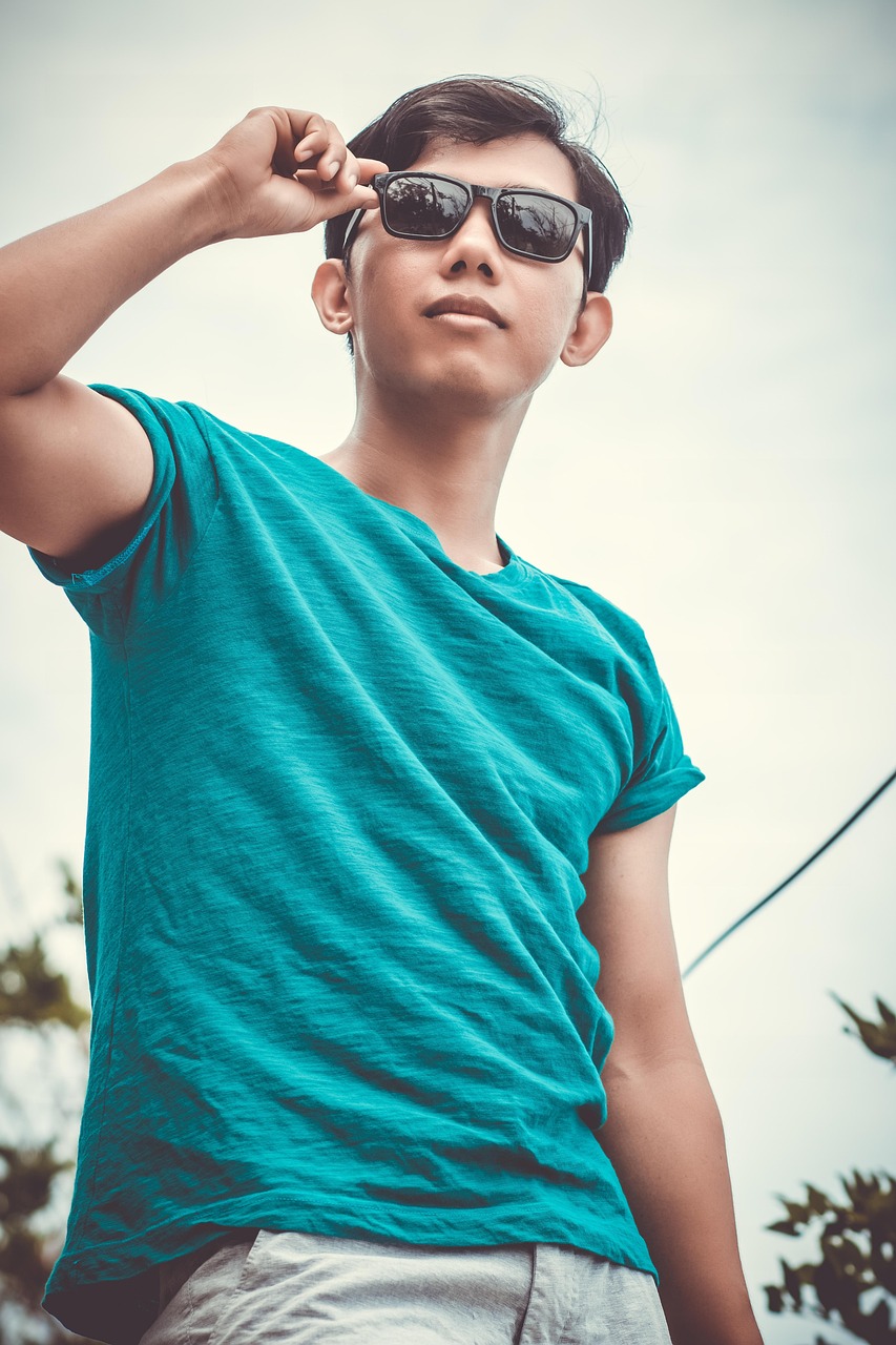 Ray-Ban Premium Sunglasses - Weekend Series
